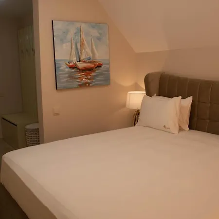 Къща за гости Gama 3*